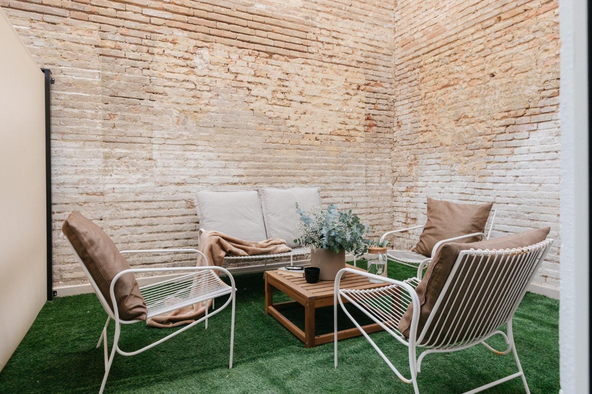 Lovely Exclusivity In Center Appartamento Valenza